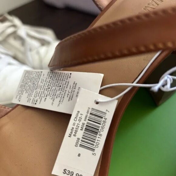 Old Navy Tan Sandals Minimalist Design Adjustable Fit - Picture 3 of 3